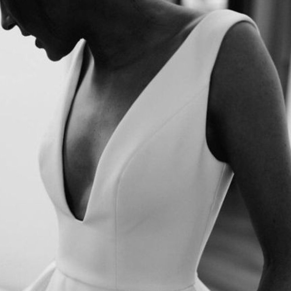 Bridess Women's Minimalist Wedding Dress